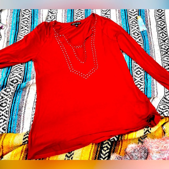 Cable and Gauge Top, Long Sleeve, Burgundy Colored, Size Medium - Picture 1 of 3